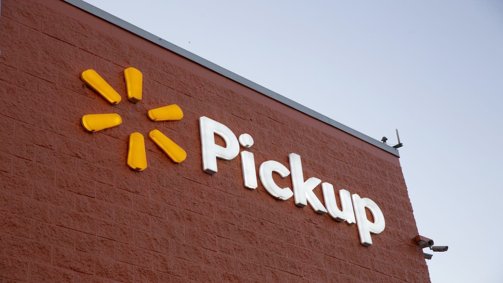 Thumbnail for Walmart Canada partners delivery-only restaurant Ghost Kitchen Brands as US unit expands express delivery service