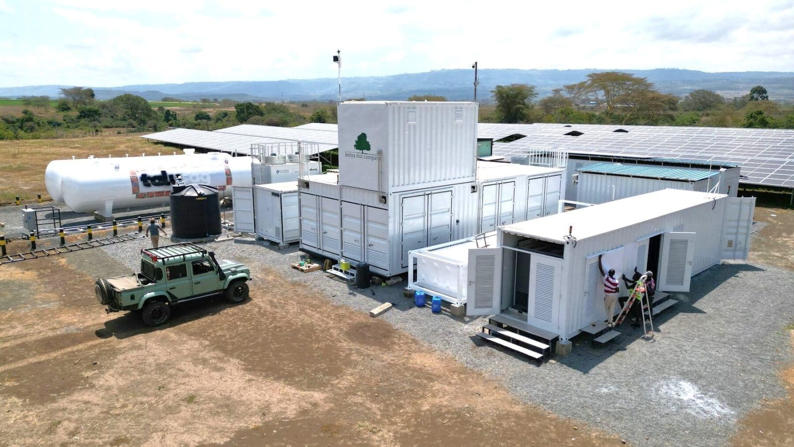 Thumbnail for Kenya Nut Company revolutionizes fertilizer production with 15-year agreement for low-carbon fertilizer