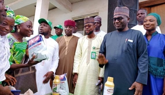 Thumbnail for Kwara State distributes farm inputs to 600,000 beneficiaries