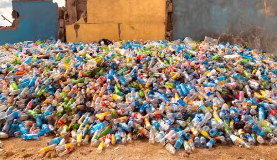 Thumbnail for Rite Foods clears 40 tons of plastic waste in Lagos  