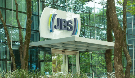 Thumbnail for Brazilian labor minister to review JBS case