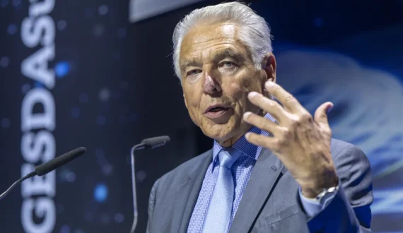 Thumbnail for Nestlé’s Peter Brabeck-Letmathe to step down as Chairman Emeritus in April 2026 
