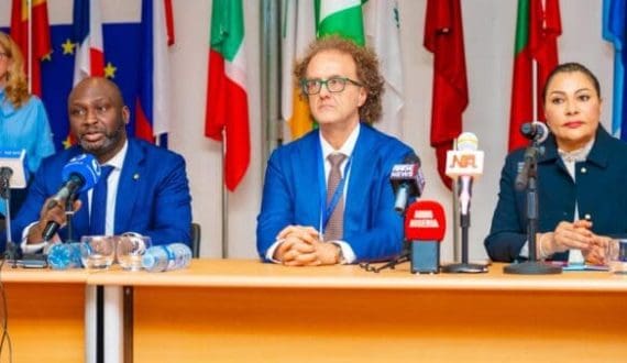 Thumbnail for EIB Global and BOI sign US$92 million financing deal to boost Nigeria’s cocoa and dairy value chains  