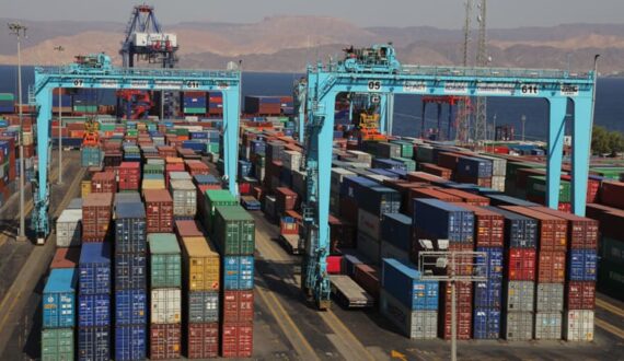 Thumbnail for Aqaba ports record 38% cargo surge to 2.8M tonnes, on Iraq transit shipments