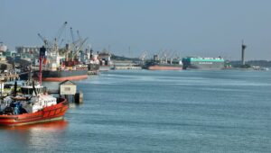 Kenya strengthens maritime defense ties with US, UK, France to secure shipping lanes